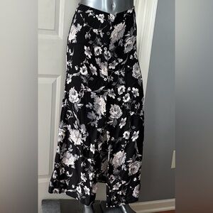 NWT Black and White Floral Button-Front Maxi Skirt
